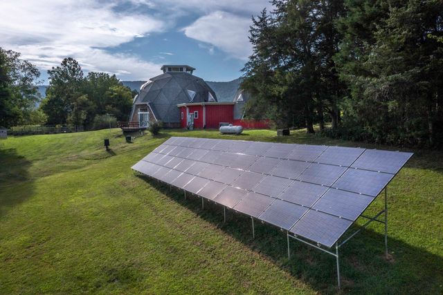 4745 Plank RD, Natural Bridge, VA 24578