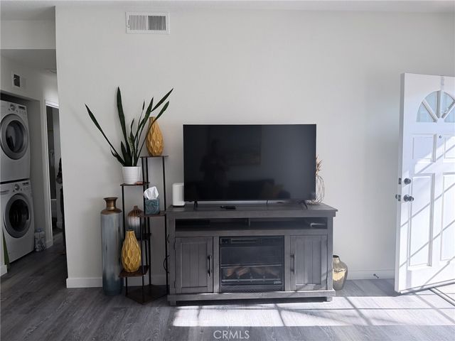 64 Remington, Irvine, CA 92620