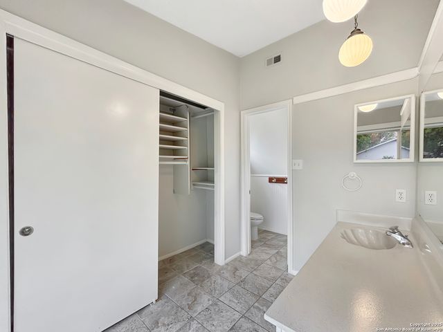 6414 Ridge Pass, San Antonio, TX 78233