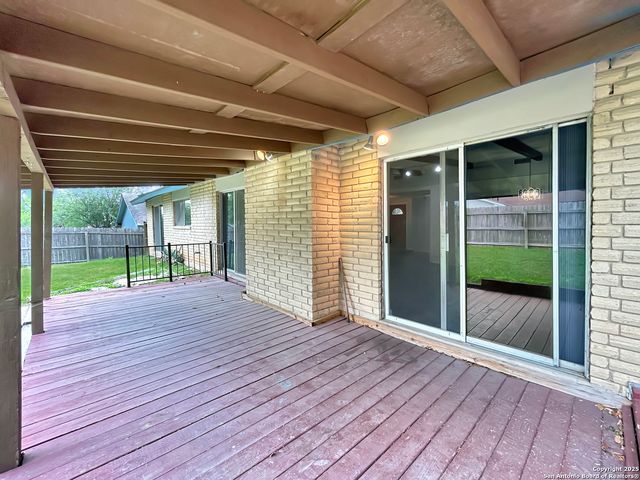 6414 Ridge Pass, San Antonio, TX 78233