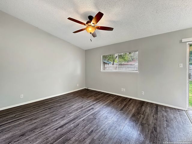 6414 Ridge Pass, San Antonio, TX 78233
