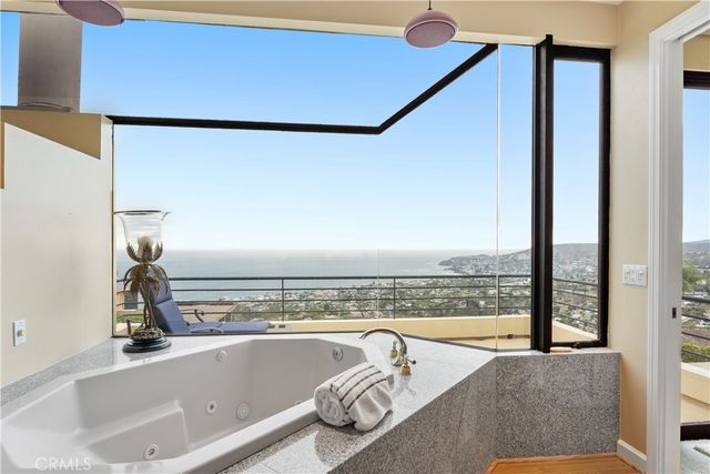 1351 La Mirada, Laguna Beach, CA 92651