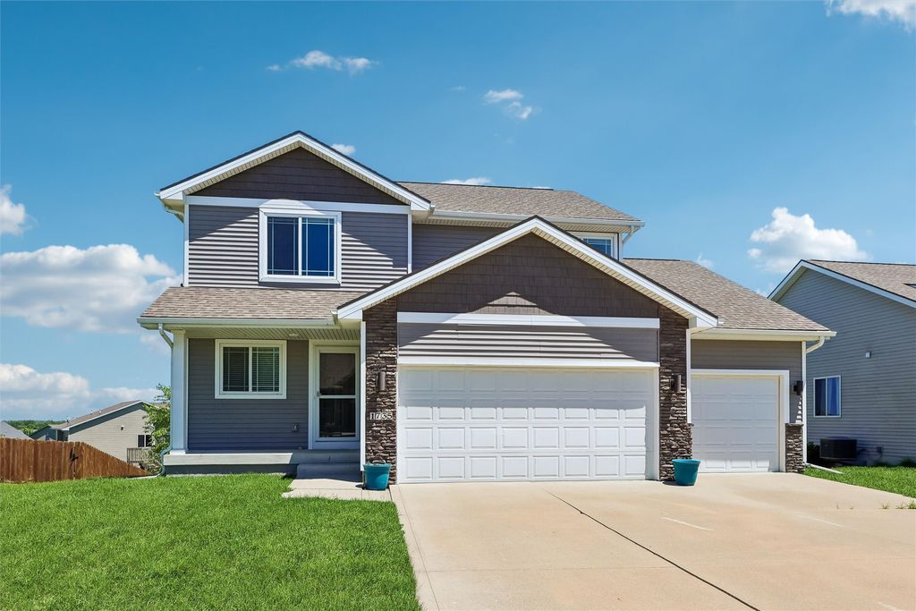 1735 Sadie Lane, Adel, IA 50003