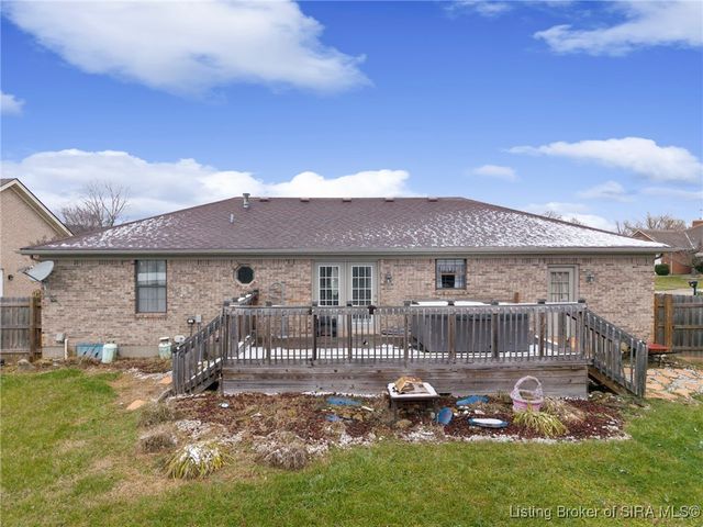 83 Fieldstone Court, New Albany, IN 47150