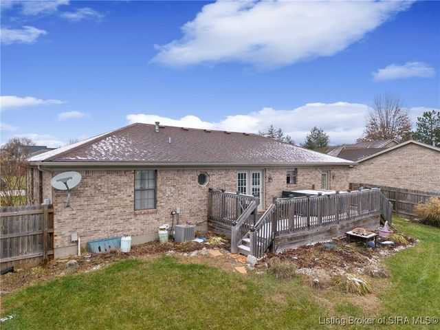 83 Fieldstone Court, New Albany, IN 47150