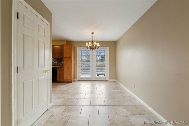 83 Fieldstone Court, New Albany, IN 47150