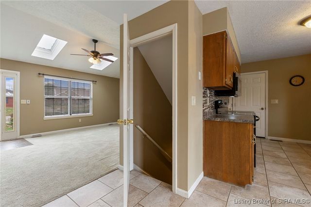 83 Fieldstone Court, New Albany, IN 47150