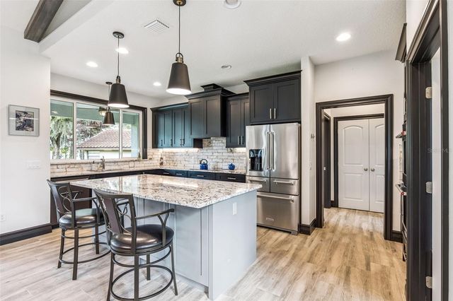 372 W LAKEVIEW AVENUE, Lake Mary, FL 32746