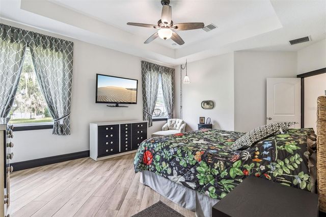 372 W LAKEVIEW AVENUE, Lake Mary, FL 32746