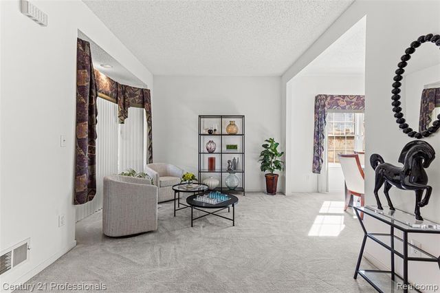 30924 Tanglewood Drive, Novi, MI 48377