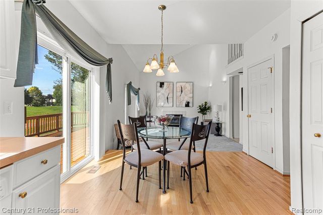 30924 Tanglewood Drive, Novi, MI 48377