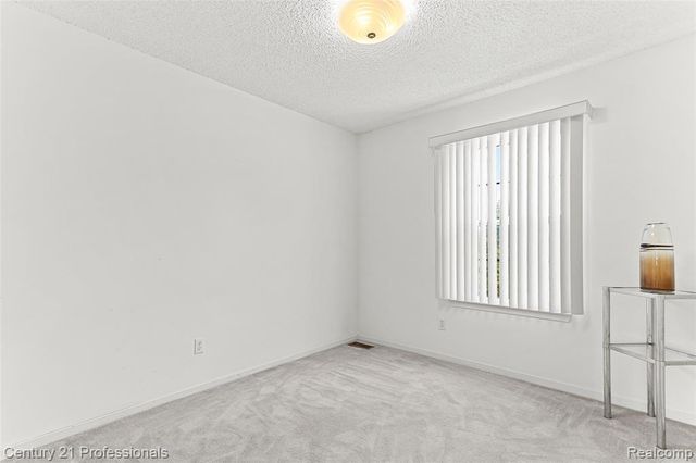30924 Tanglewood Drive, Novi, MI 48377