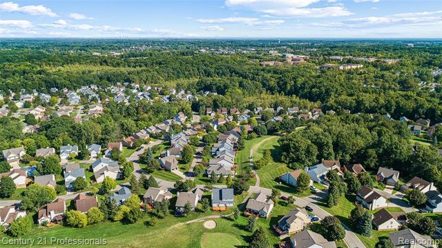 30924 Tanglewood Drive, Novi, MI 48377