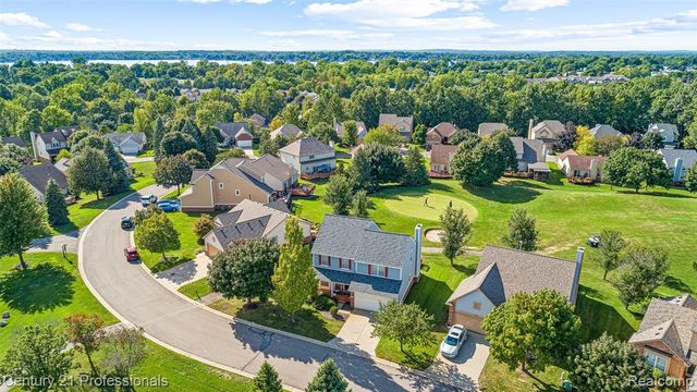 30924 Tanglewood Drive, Novi, MI 48377
