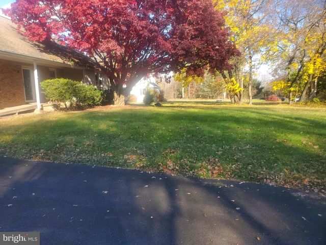 414 LAMBERTVL HOPEWELL, Hopewell, NJ 08530