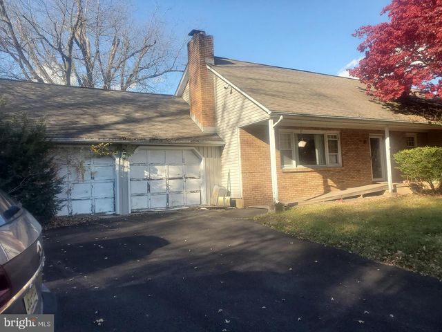 414 LAMBERTVL HOPEWELL, Hopewell, NJ 08530