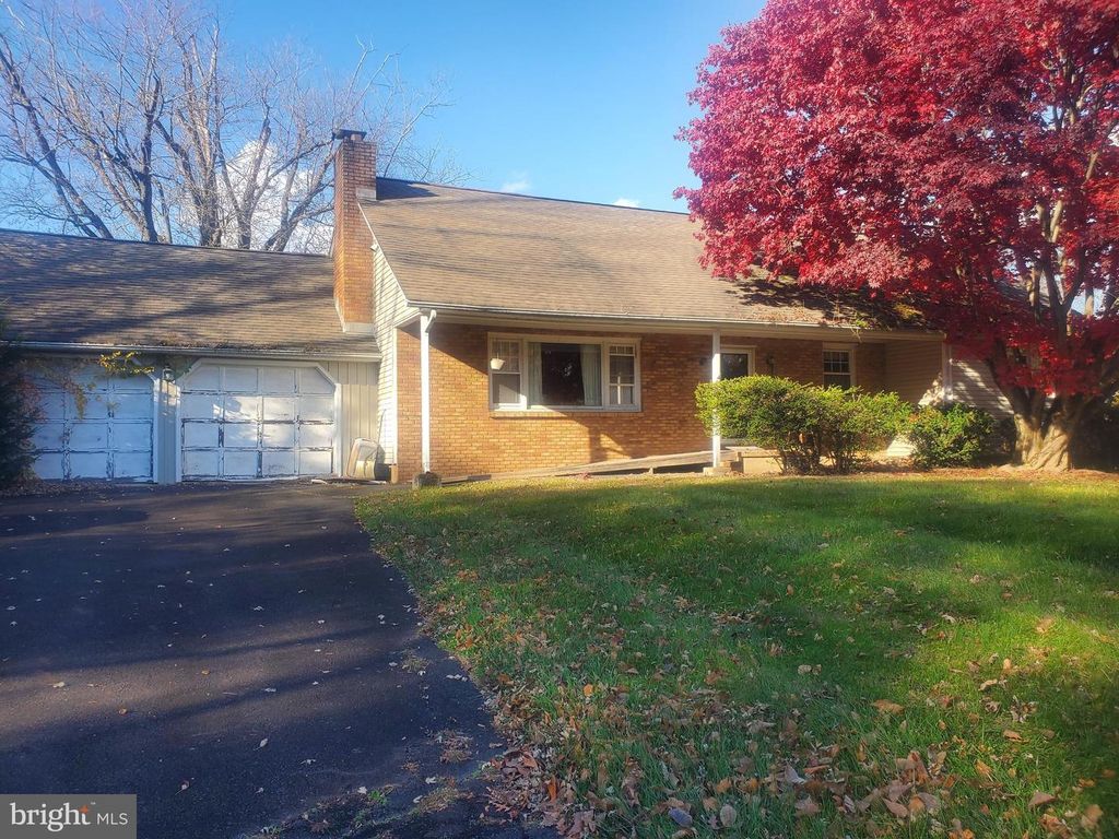 414 LAMBERTVL HOPEWELL, Hopewell, NJ 08530