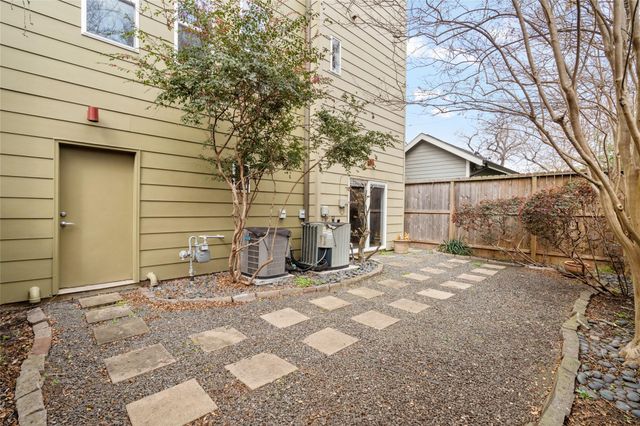 224 Willard Street C, Houston, TX 77006