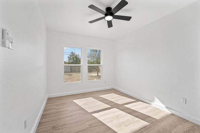 1218 E 36th St, Odessa, TX 79762