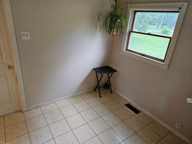 13330 Cedar NE, Thornville, OH 43076