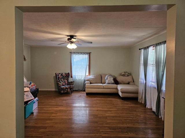13330 Cedar NE, Thornville, OH 43076