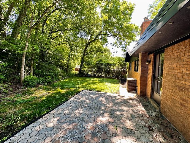 1172 Colgate Dr, Monroeville, PA 15146