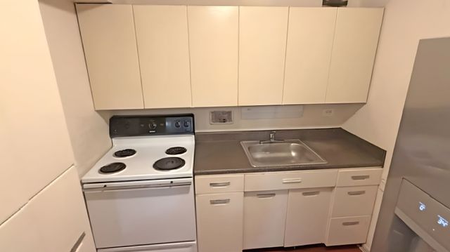 7337 S South Shore Drive 1112, Chicago, IL 60649