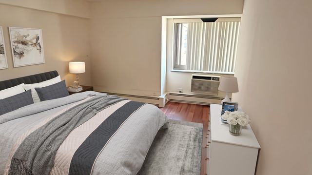 7337 S South Shore Drive 1112, Chicago, IL 60649