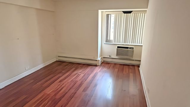 7337 S South Shore Drive 1112, Chicago, IL 60649