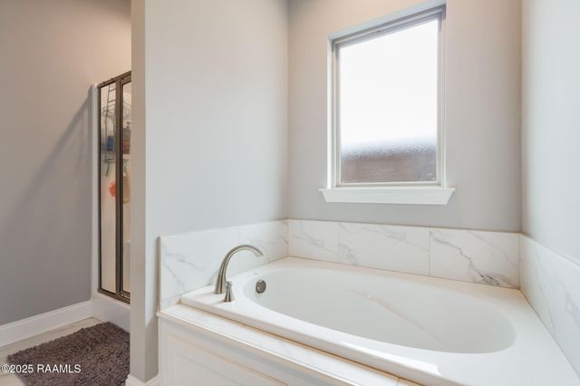 311 Adry Lane, Youngsville, LA 70592