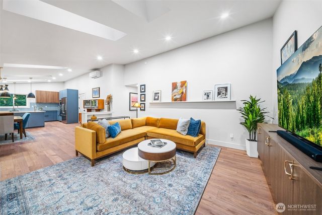 4847 17th Avenue NW, Olympia, WA 98502