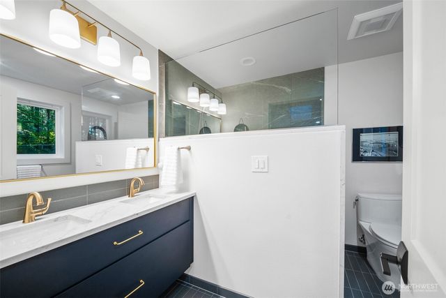 4847 17th Avenue NW, Olympia, WA 98502