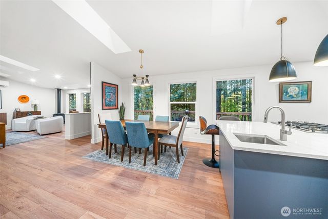 4847 17th Avenue NW, Olympia, WA 98502