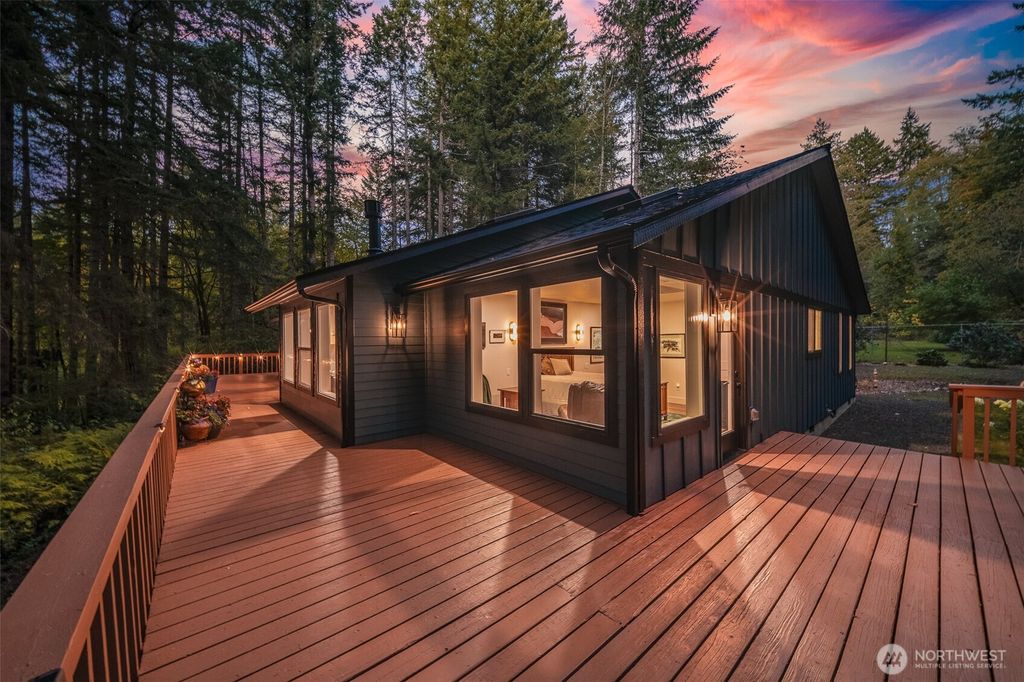 4847 17th Avenue NW, Olympia, WA 98502