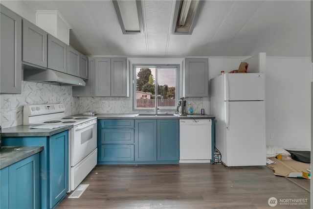 6703 5th Court SE, Lacey, WA 98503