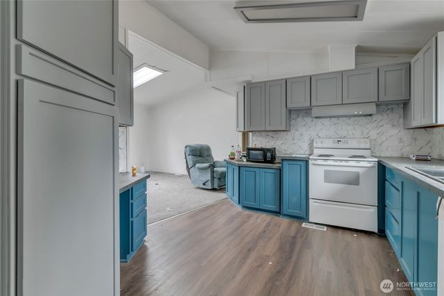 6703 5th Court SE, Lacey, WA 98503