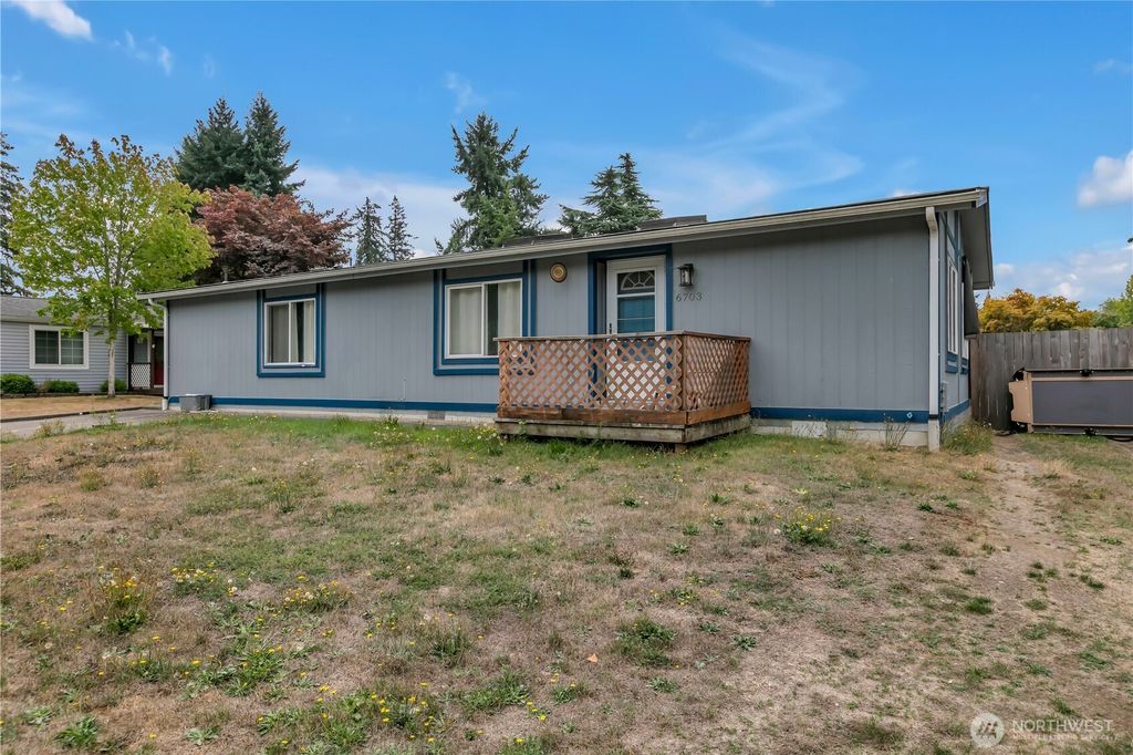 6703 5th Court SE, Lacey, WA 98503