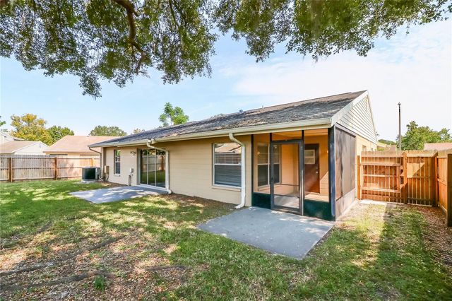 1637 PINTAIL COURT, Lutz, FL 33549