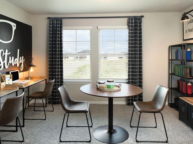 164 Coopers Hawk CRST, Cedar Creek, TX 78612