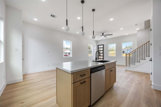 4804 Carmen Street A, Houston, TX 77033