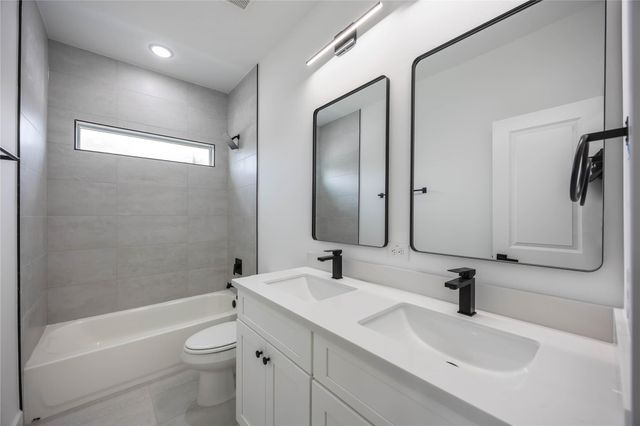 4804 Carmen Street A, Houston, TX 77033