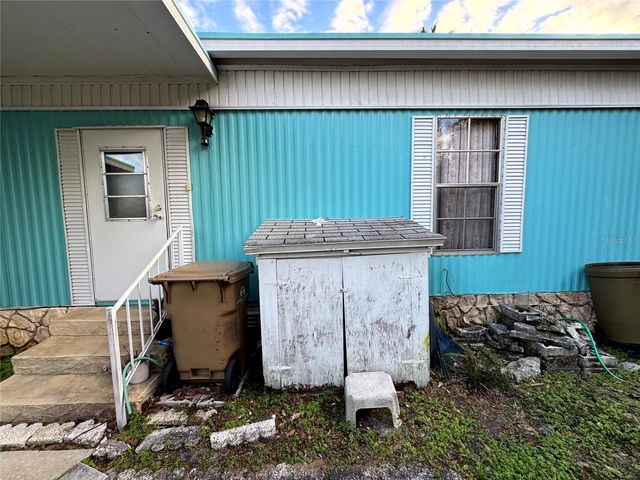 2577 BROOKSIDE CIRCLE, Mount Dora, FL 32757