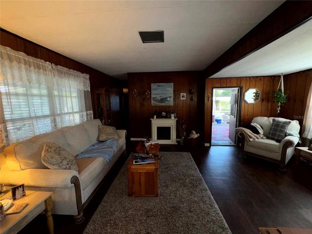 2577 BROOKSIDE CIRCLE, Mount Dora, FL 32757