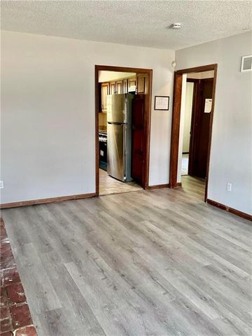 5406 Ditzler Avenue, Raytown, MO 64133