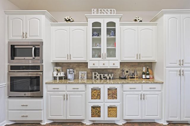 115 OVERLAND TRAIL, White Hall, AR 71602