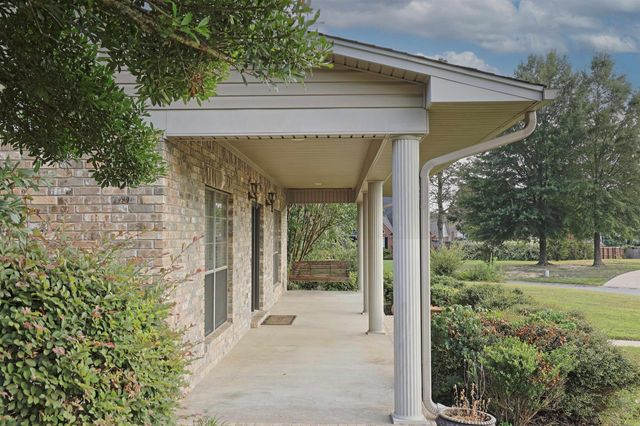 115 OVERLAND TRAIL, White Hall, AR 71602