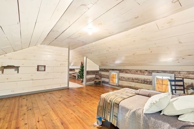 1926 Oak Plains Rd, Ashland City, TN 37015