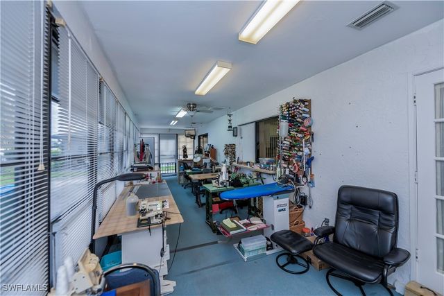 1201 SE 23rd ST, Cape Coral, FL 33990