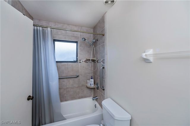 1201 SE 23rd ST, Cape Coral, FL 33990