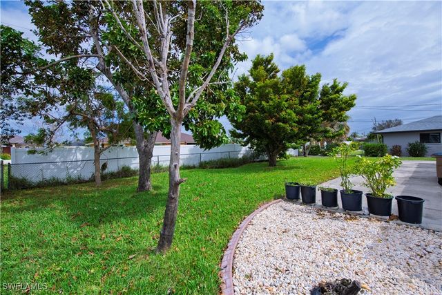 1201 SE 23rd ST, Cape Coral, FL 33990